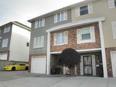 24030 67th Ave, Douglaston, NY, 11362