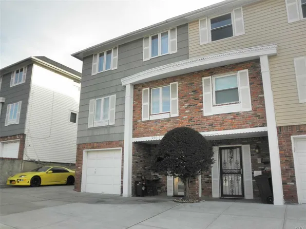 24030 67th Ave, Douglaston, NY 11362