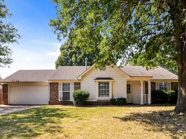 7163 Windsor Dr, Horn Lake, MS 38637