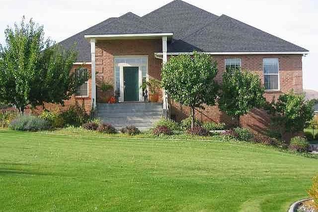 1st image of 3475 Lakeside Ln