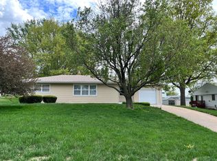 10635 Fowler Ave, Omaha, NE 68134