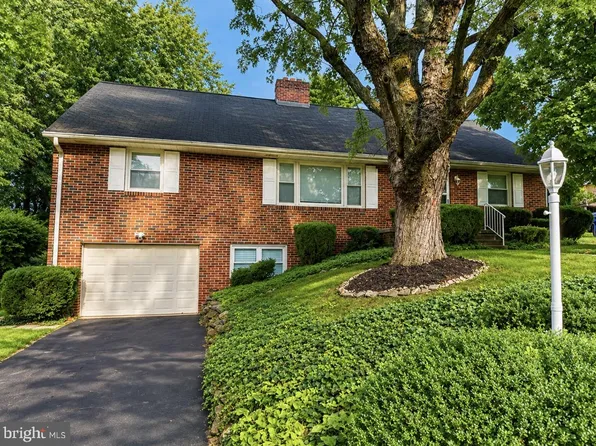 1039 Midland Ave, York, PA 17403
