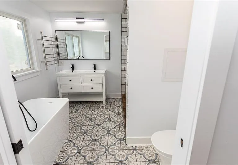 114 Locust St — Photo 15