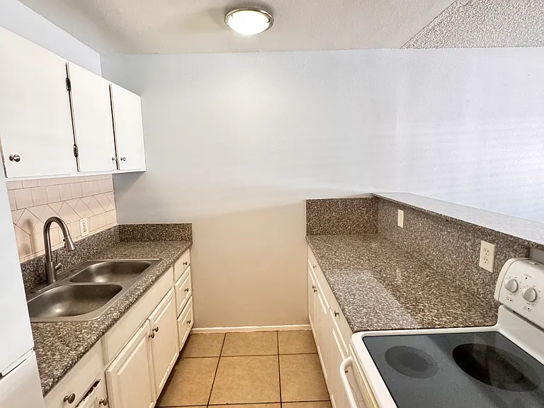 1309 N 22nd St #3 — Photo 8