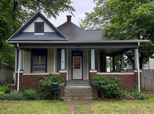 509 E Park St, Taylorville, IL 62568
