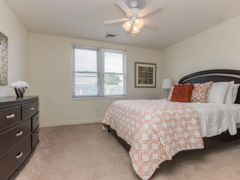 United Communities, Military Housing — Photo 98