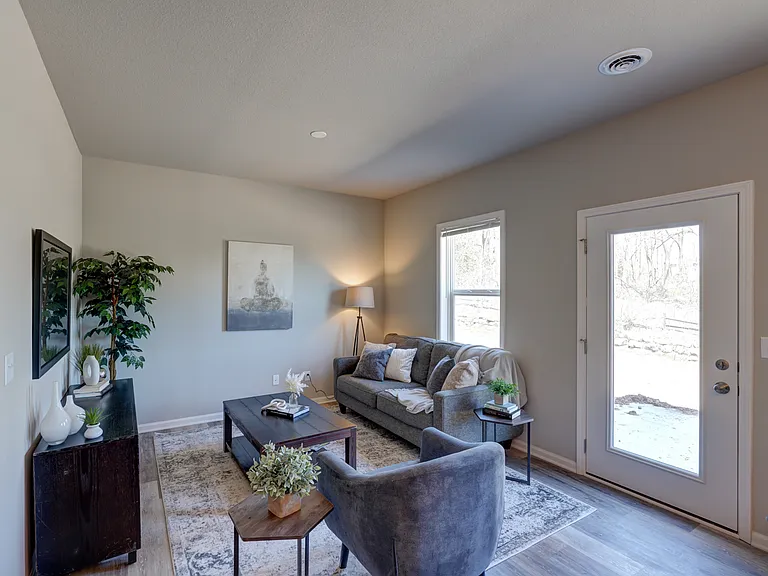 605 McKay Way — Photo 9