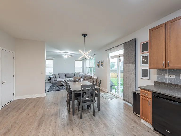 4333 Schofield Dr — Photo 10