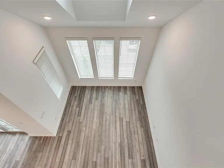 513 Burton Dr #808 — Photo 26