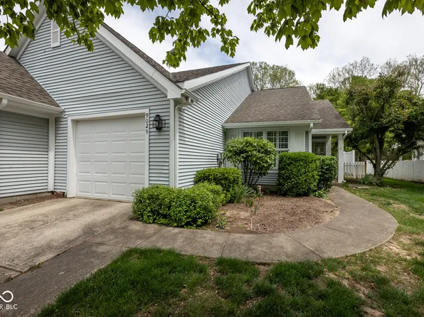 9029 Crook Dr N, Indianapolis, IN 46256