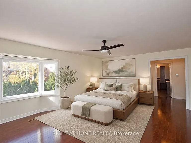 1466 Bayshire Dr — Photo 14