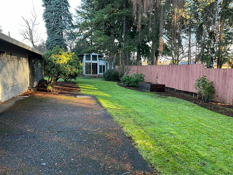1001 SE 128th Ave — Photo 22