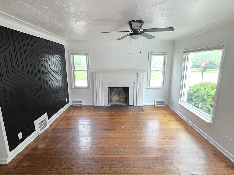 9309 Whitcomb St — Photo 8