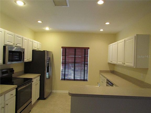 4th image of 4927 Elizabeth Anne Cir #4927
