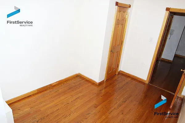 Rented by FirstService Realty (legacy) | media 21