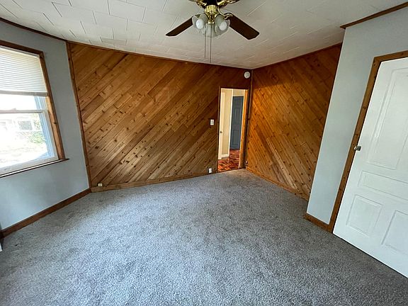5th image of 5526 Washington Ave Floor 2