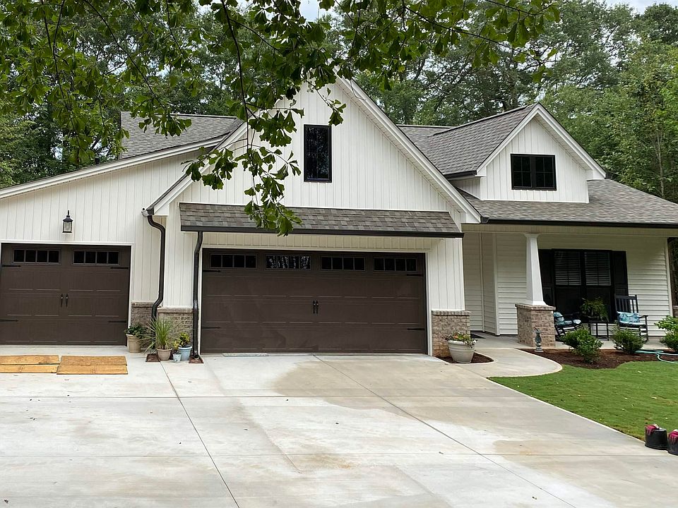 1st image of 40A Dendy St