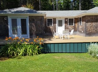 43 Christmas Cv, Southport, ME 04576