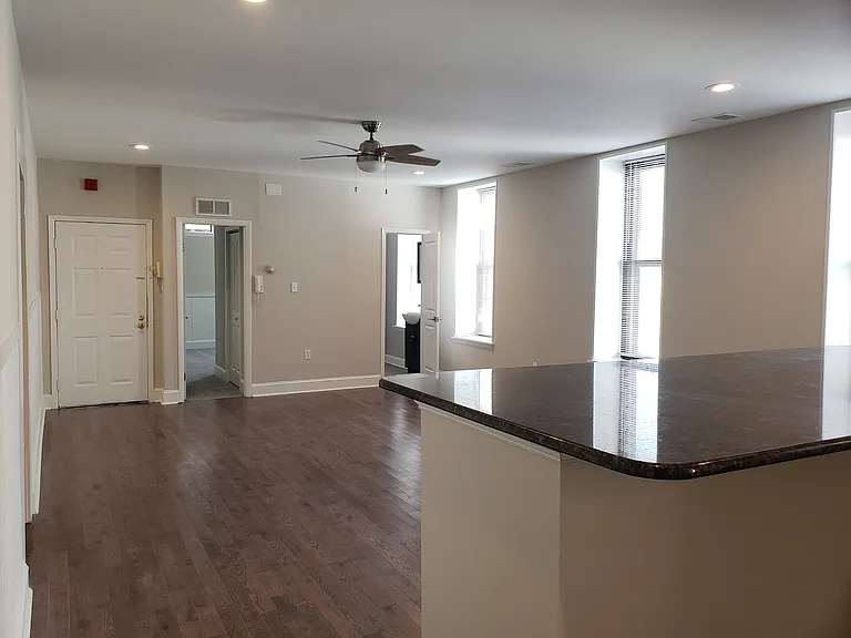 213 S 41st St #C — Photo 12