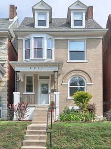 4211 Russell Blvd, Saint Louis, MO, 63110