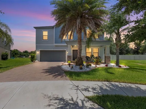 10231 Count Fleet Dr, Ruskin, FL 33573
