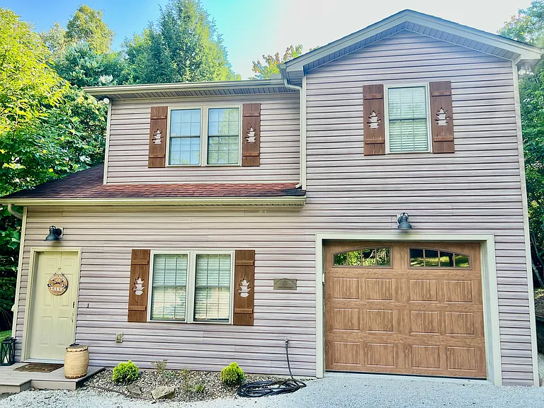 181 Laurel River Rd — Photo 1