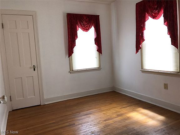 2nd image of 3608 Cascade Dr