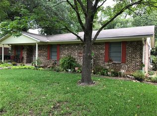 202 Arledge St, Bonham, TX 75418