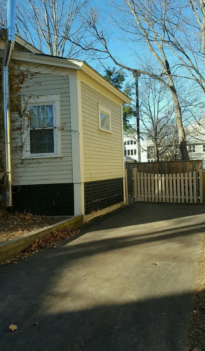 2 bed, 1.5 bath, 1500 sqft, $2,200 — Photo 2