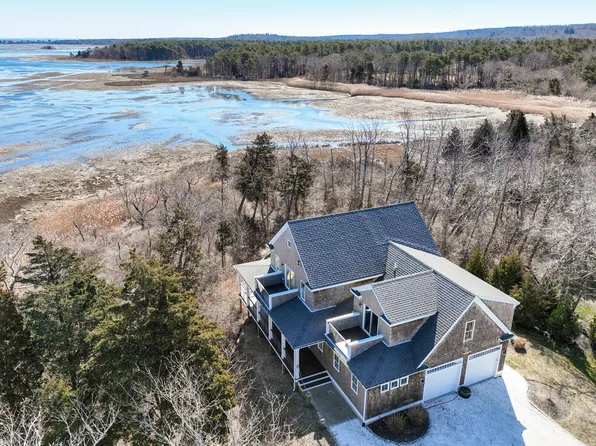 4 Georges Rock Road, Sandwich, MA 02563