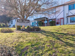 495 Chestnut St APT 19, Ashland, OR 97520