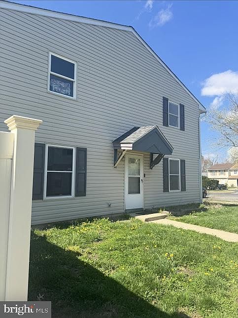 1st image of 58 Villanova Ct