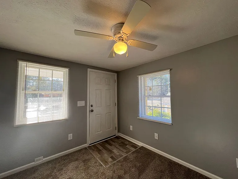 2218A Murchison Rd — Photo 9