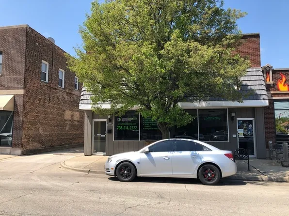 3208 Grove Ave APT 2, Berwyn, IL 60402