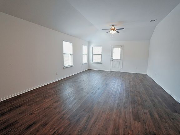 5th image of 110 Still Glen Dr