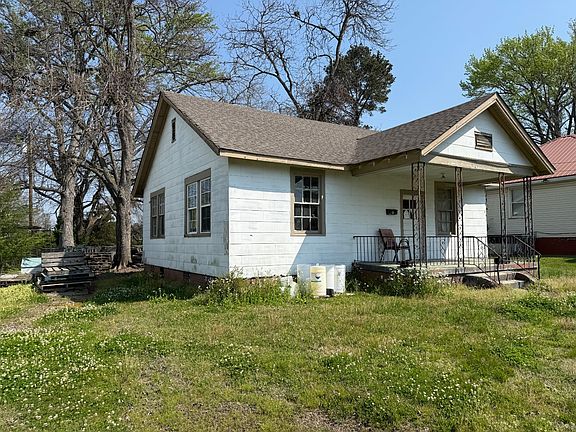 2nd image of 508 Doyle St