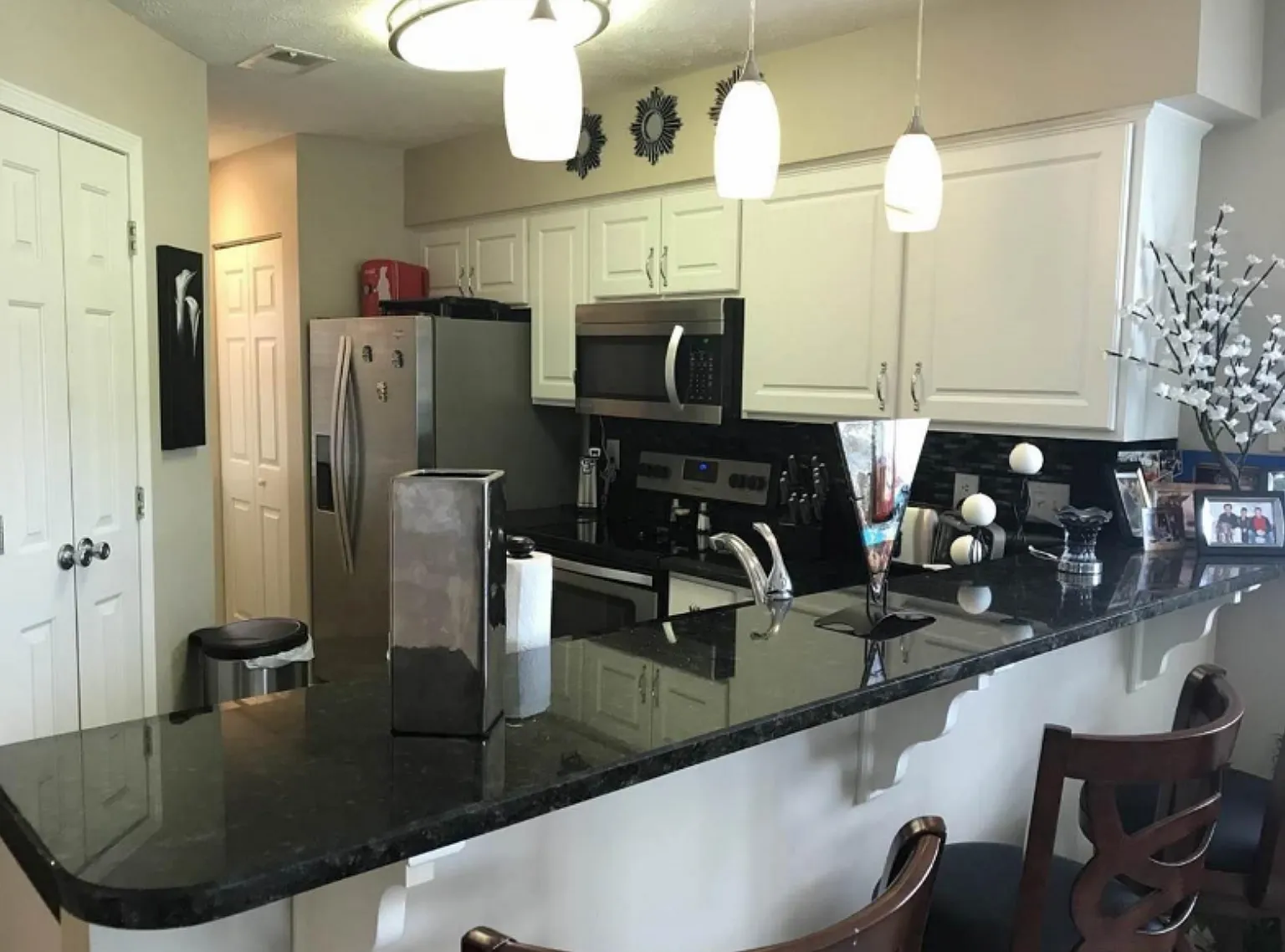 2 bed, 975 sqft, $1,650 — Photo 4