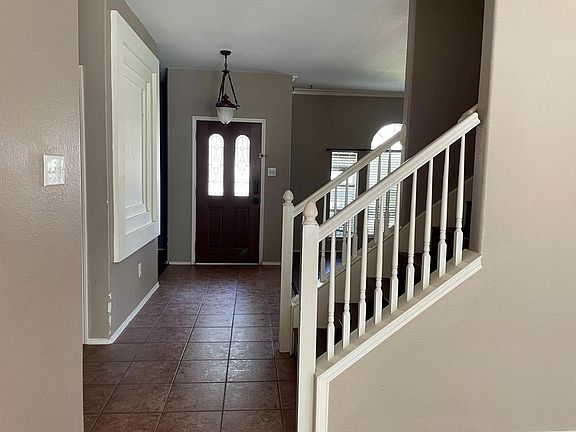 2nd image of 1233 McMahan Dr