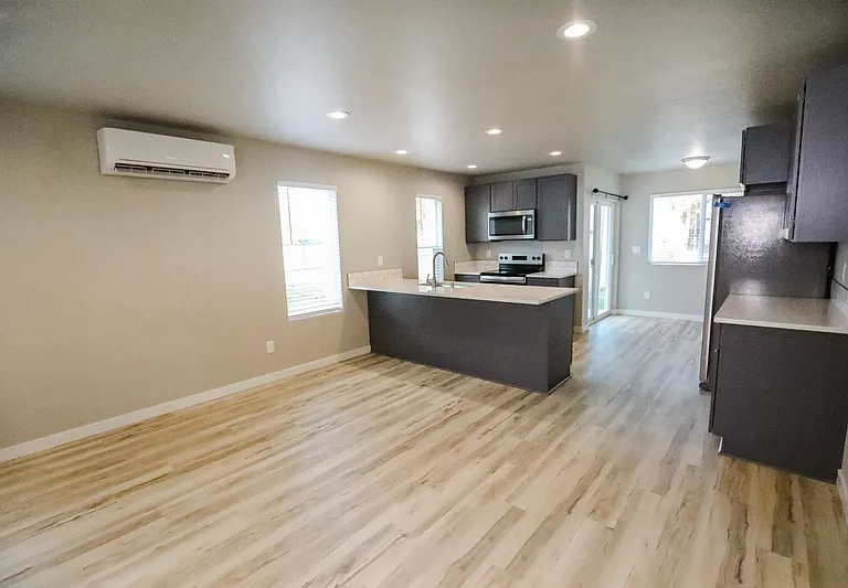 3003 E 36th Ave #1 — Photo 3