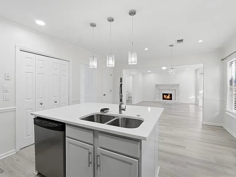 1150 River Overlook Dr — Photo 8