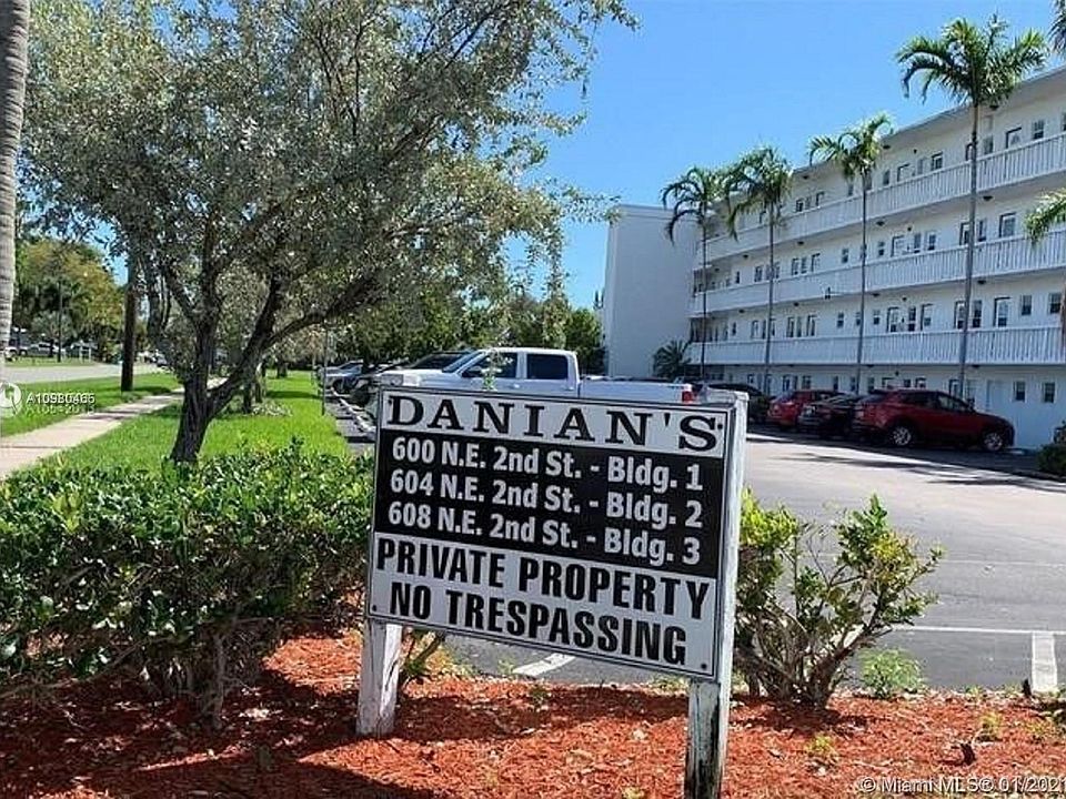 1st image of 608 NE 2nd St APT 436
