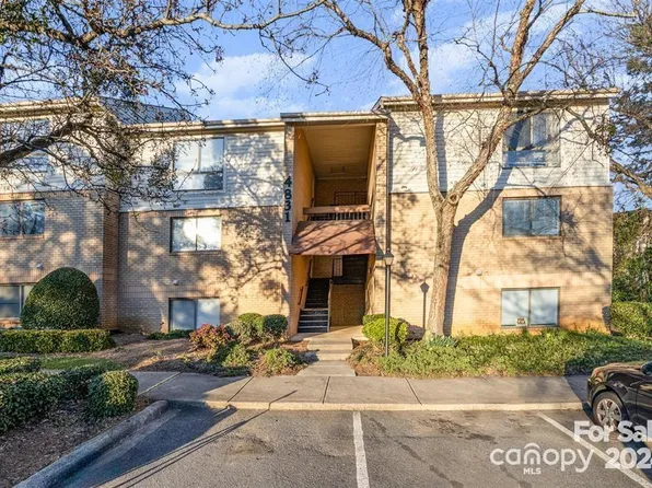 4900 Spring Lake Dr APT F, Charlotte, NC 28212