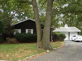 5th image of 24 Tulipwood Dr