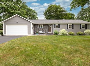 104 Vanida Ln, Fayetteville, NY 13066