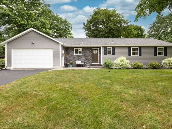 104 Vanida Ln, Fayetteville, NY 13066