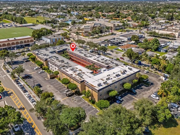 4655 Palm Ave APT 204, Hialeah, FL 33012