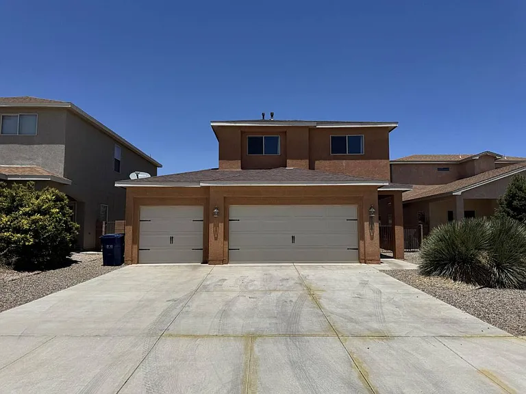 618 Firewheel Loop SW — Photo 2
