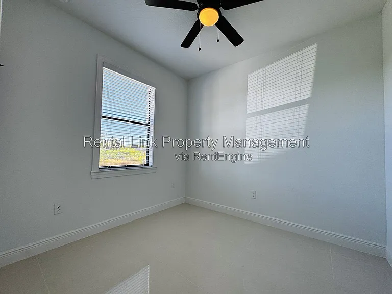 3948 20th St W — Photo 26