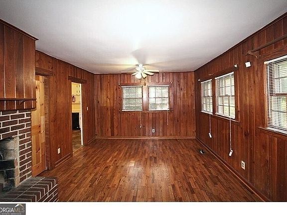 2nd image of 3461 Lee St