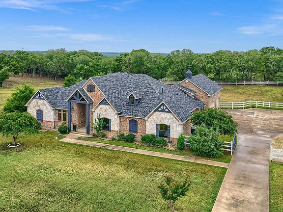 2nd image of 7621 Bruce Rd